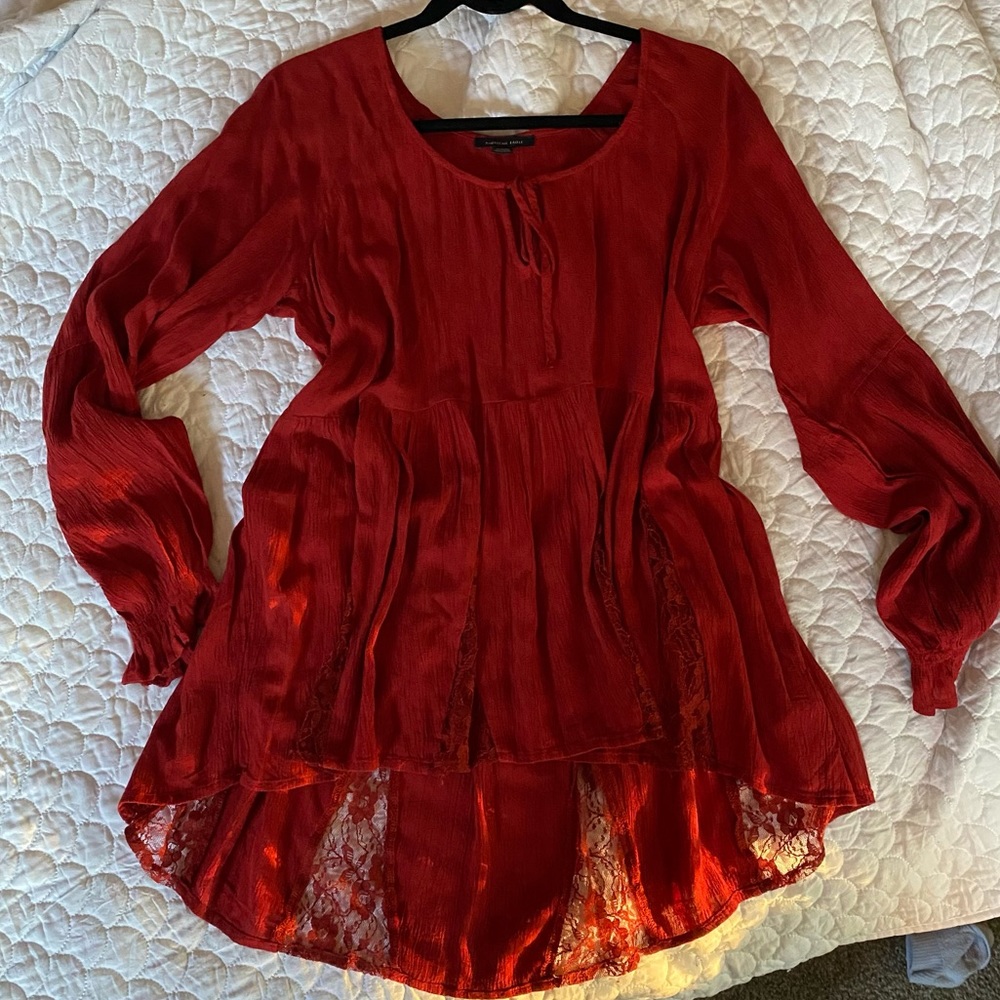 AMERICAN EAGLE LACE INSET LONG SLEEVE TOP